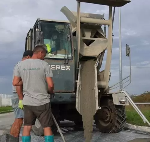 Betonieră cu Auto-Încărcare pe 4 Roți – Disponibilă pentru Închiriere copy