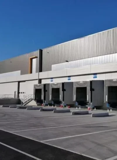 rehabilitacion-edificio-industrial-Leclerc-7-rk1y2jvn07ld220ynsxjt7dslvh2jhfjflim9bd9fk.jpg-rkkv8ae7yx3xhi8wakcmslew5kx2yxcw5lhs9h4ews